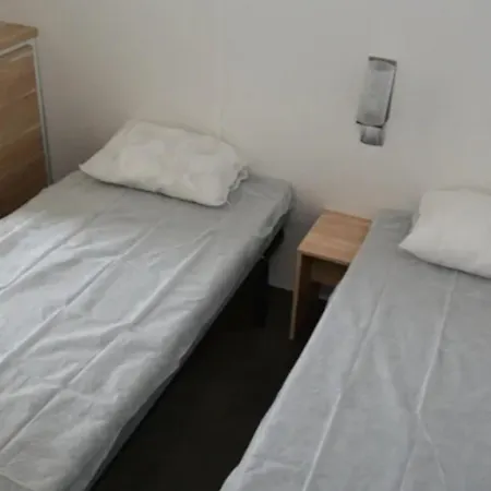 Mobil-home Confortable Avec Terrasse - 6 Pers. - Api-1-52-2168 *