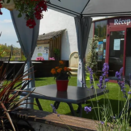 Mobil-home Confortable Avec Terrasse - 6 Pers. - Api-1-52-2168 *